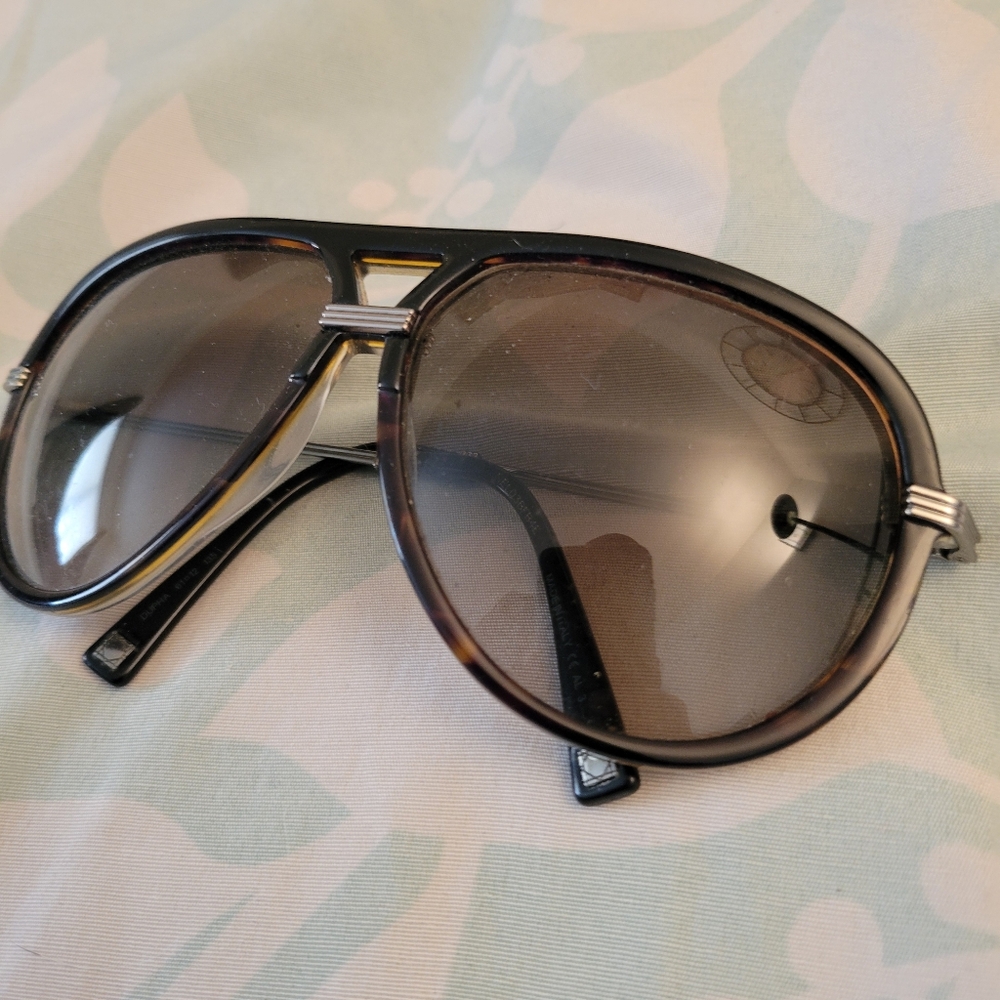 Christian Dior Stylish Tortoiseshell Aviator Sunglasses